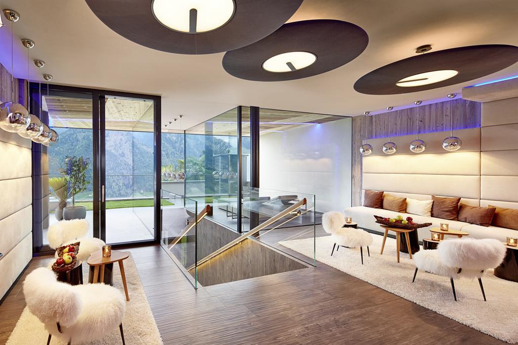 Hotel Das Sonnenparadies Schenna Bagian luar foto